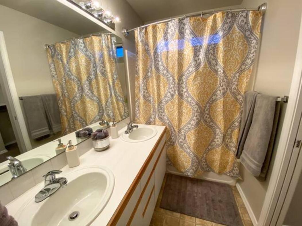 The Getaway Se Boise Condo Across The Street From Greenbelt, Bown Crossing And Boise River 3Bd 3Bath, 4 Beds! Lovely, Homey, Dining Table Seats 6 Dış mekan fotoğraf