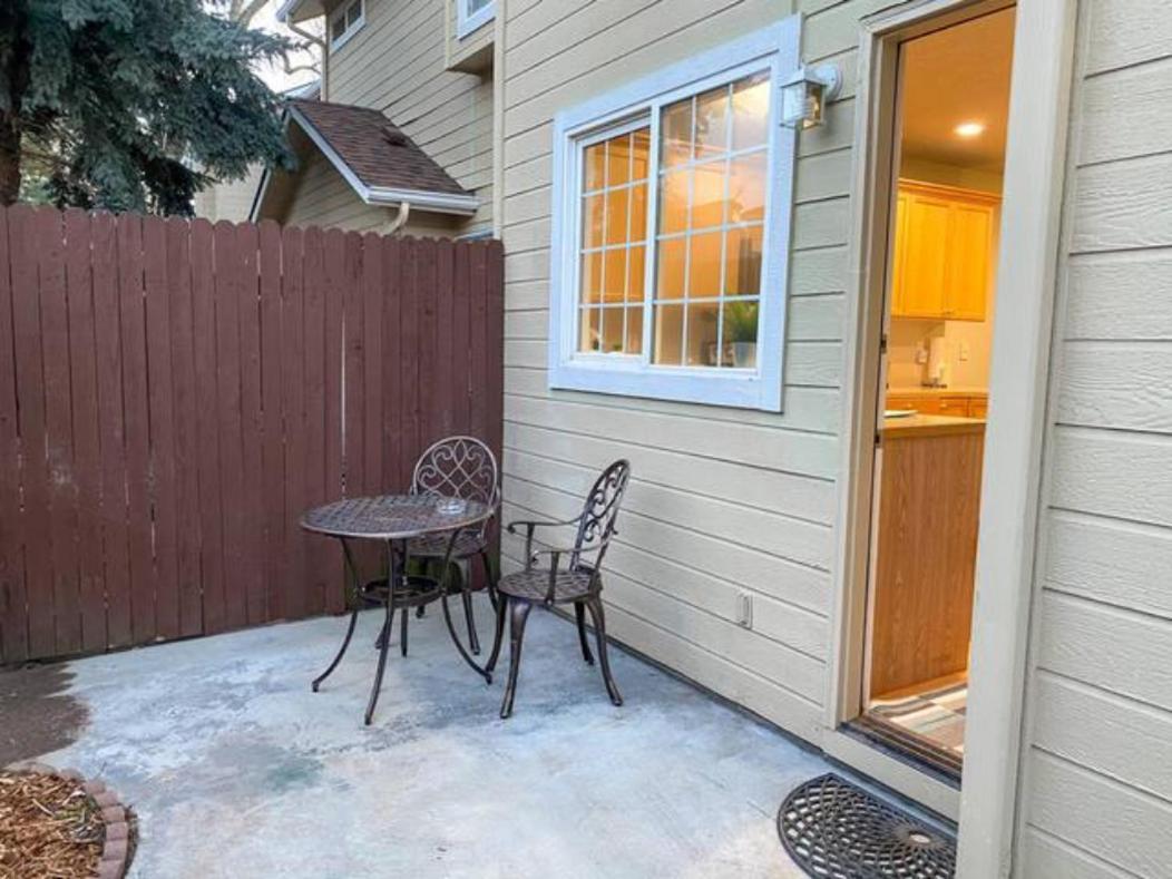 The Getaway Se Boise Condo Across The Street From Greenbelt, Bown Crossing And Boise River 3Bd 3Bath, 4 Beds! Lovely, Homey, Dining Table Seats 6 Dış mekan fotoğraf