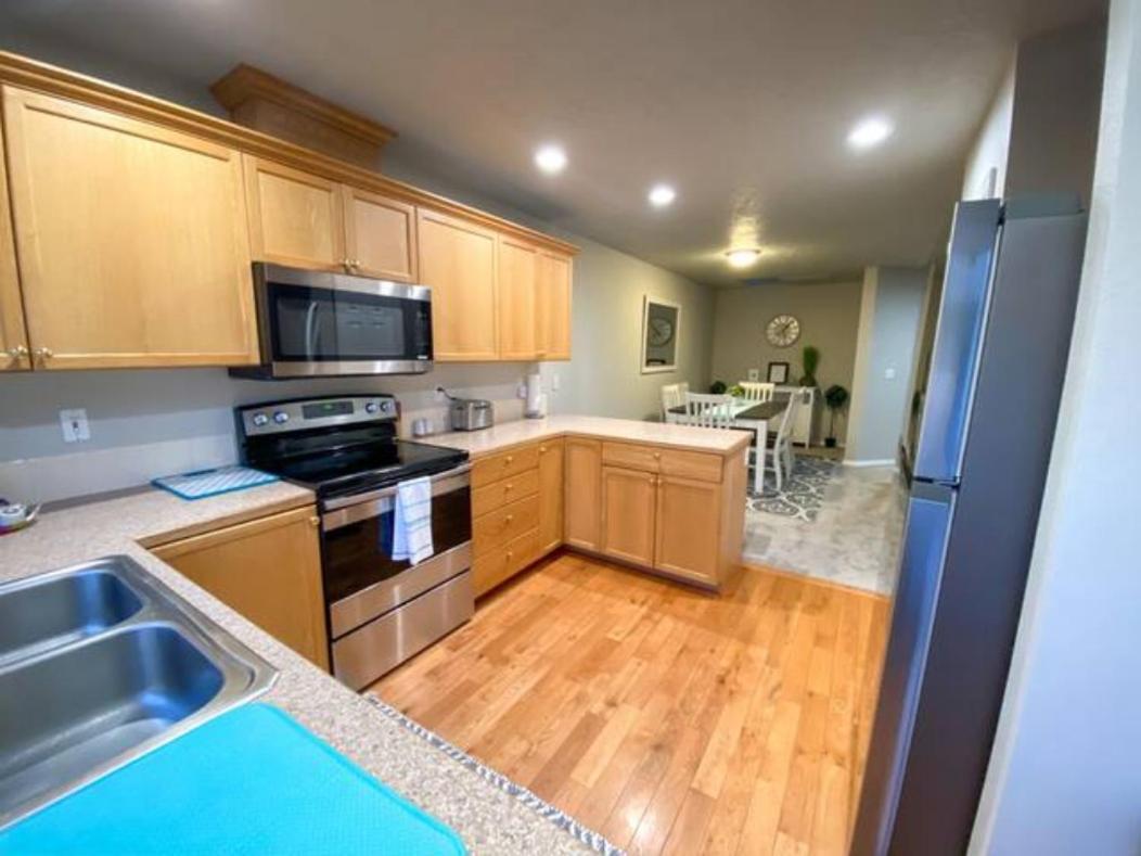 The Getaway Se Boise Condo Across The Street From Greenbelt, Bown Crossing And Boise River 3Bd 3Bath, 4 Beds! Lovely, Homey, Dining Table Seats 6 Dış mekan fotoğraf