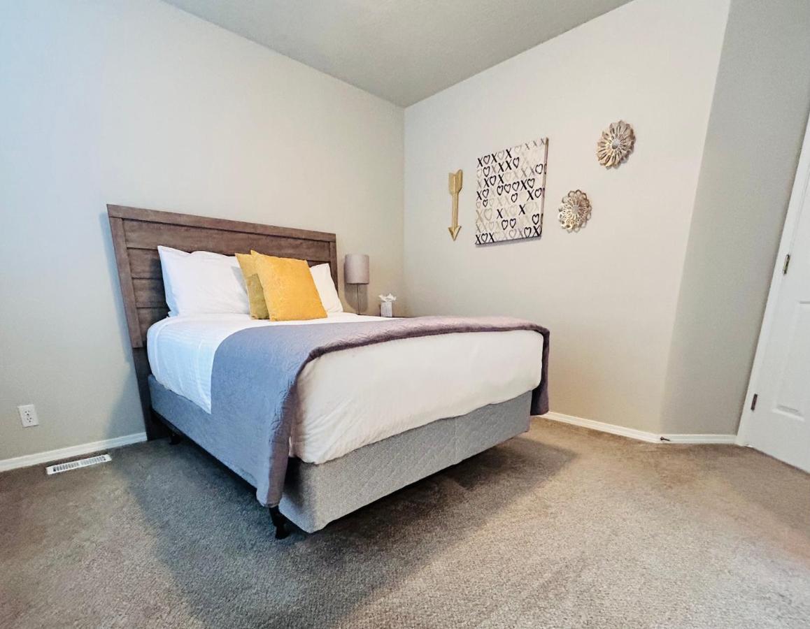 The Getaway Se Boise Condo Across The Street From Greenbelt, Bown Crossing And Boise River 3Bd 3Bath, 4 Beds! Lovely, Homey, Dining Table Seats 6 Dış mekan fotoğraf